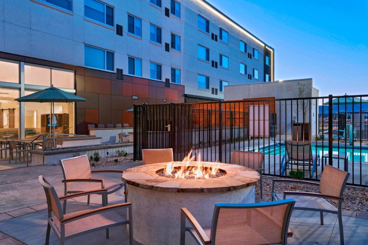 Element Palmdale Otel Dış mekan fotoğraf